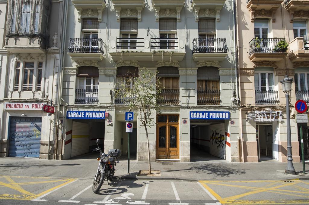 Sueca Apartment With Terrace Ruzafa Mid-Term Valencia Exterior photo